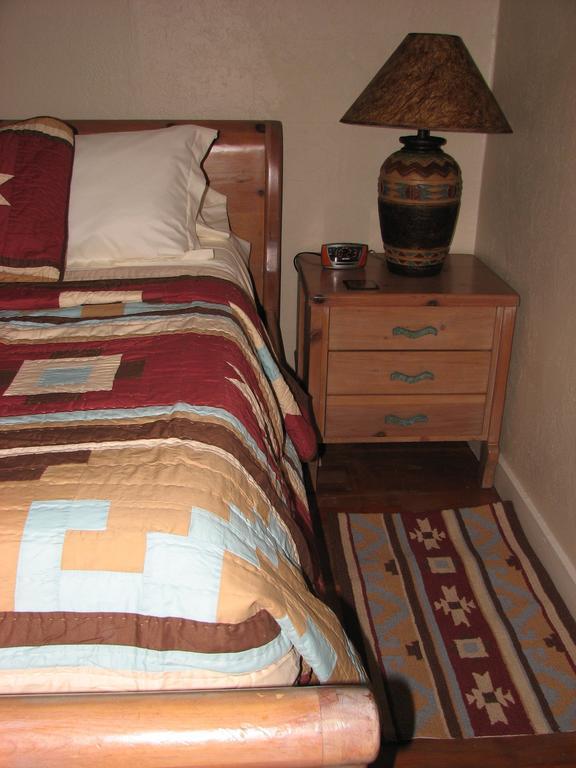 Cottonwood Hotel Habitación foto